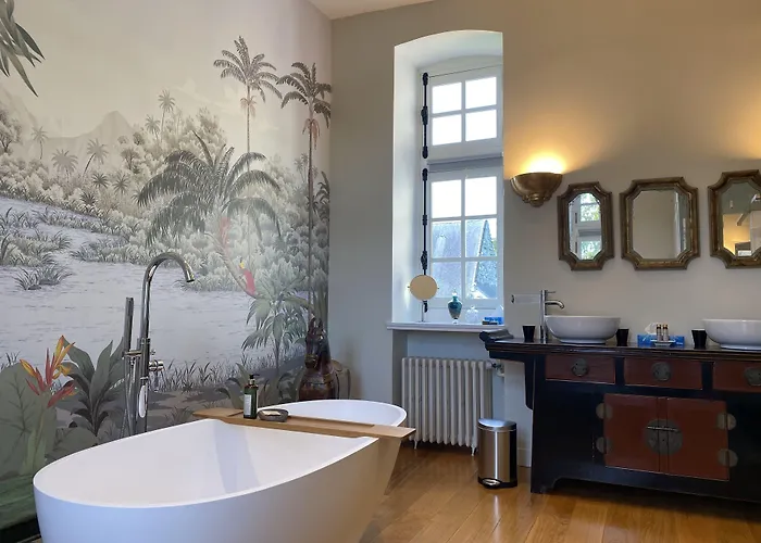 ル マノワール ド ラ フィフィ 4* シェルブール・アン・コタンタン