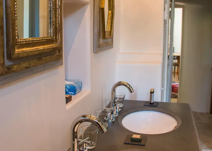 ベッド・アンド・ブレックファスト ル マノワール ド ラ フィフィ