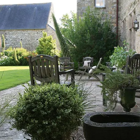 Le Manoir De La Fieffe فندق مبيت وإفطار شيربوغ أون كوتننتين