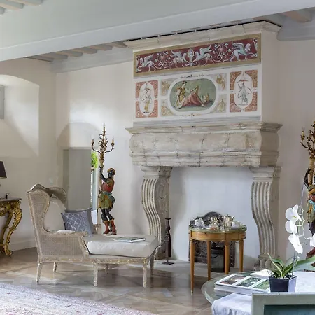 Le Manoir De La Fieffe Couette-café 3*